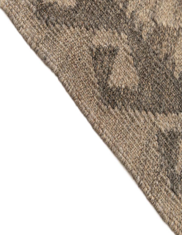 Detail image of  6' 9 x 9' 10  Hand Woven Kilim Maymana Wool Rug