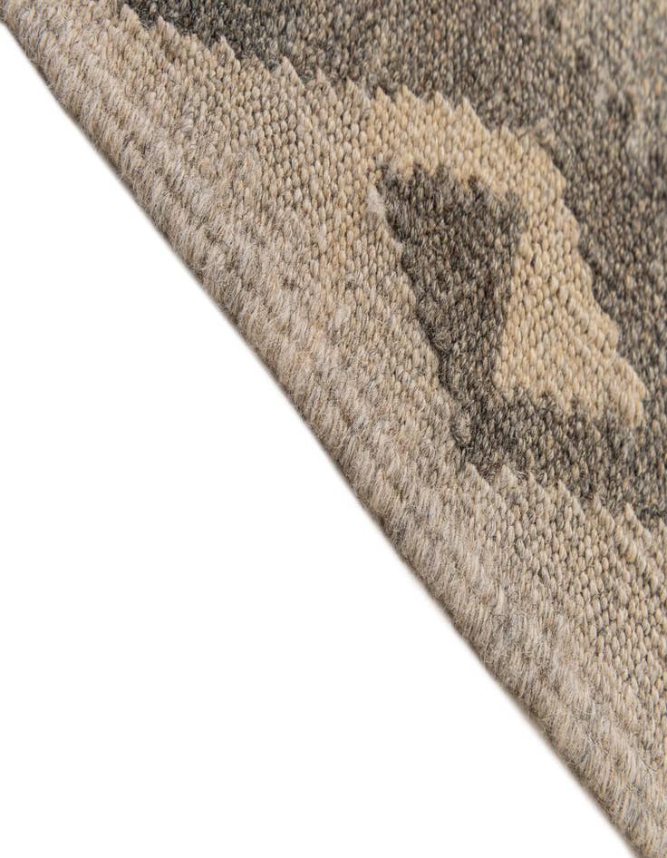 Detail image of  7' x 9' 11  Hand Woven Kilim Maymana Wool Rug