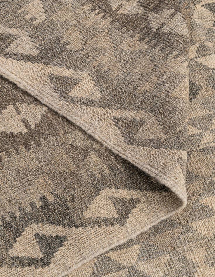 Detail image of  7' x 9' 11  Hand Woven Kilim Maymana Wool Rug