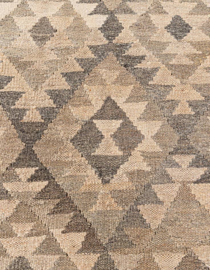 Detail image of  6' 10 x 10' 3  Hand Woven Kilim Maymana Wool Rug