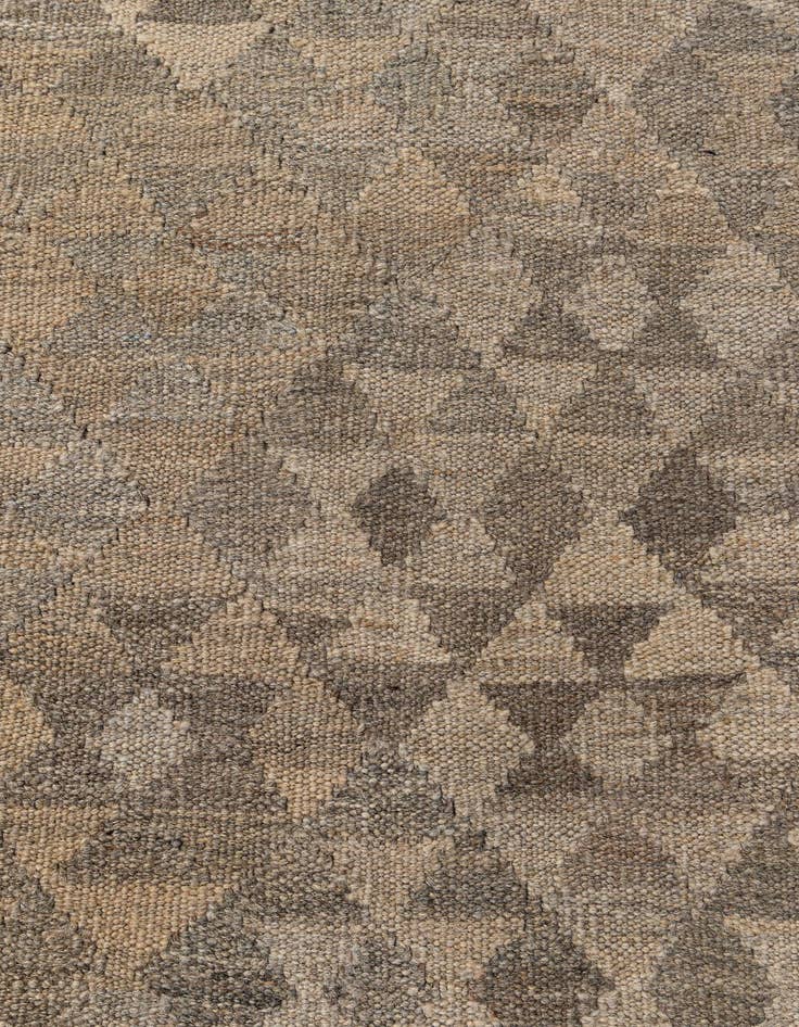 Detail image of  7' 1 x 10' 5  Hand Woven Kilim Maymana Wool Rug