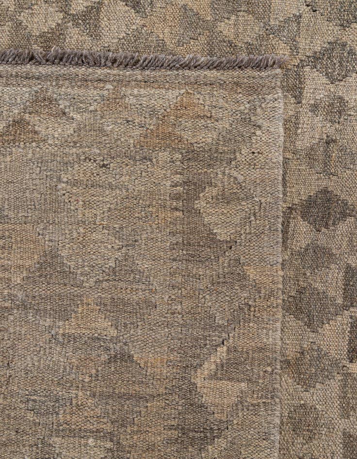 Detail image of  7' 1 x 10' 5  Hand Woven Kilim Maymana Wool Rug