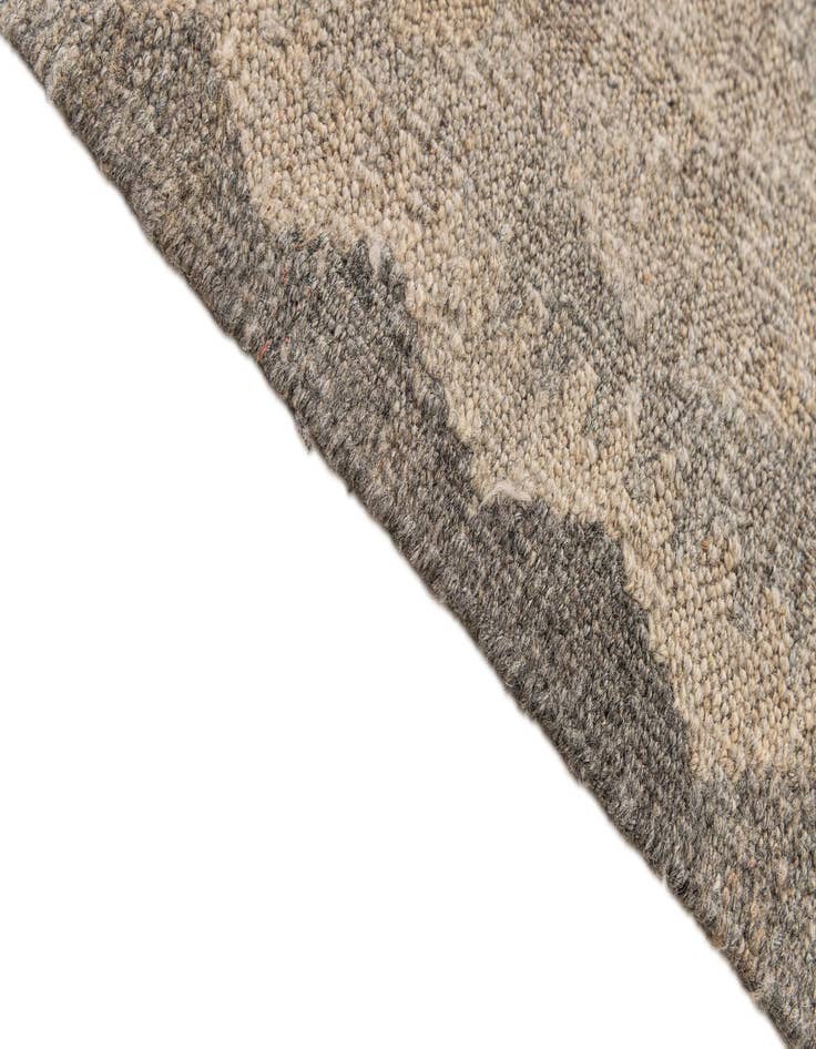 Detail image of  7' 3 x 9' 9  Hand Woven Kilim Maymana Wool Rug