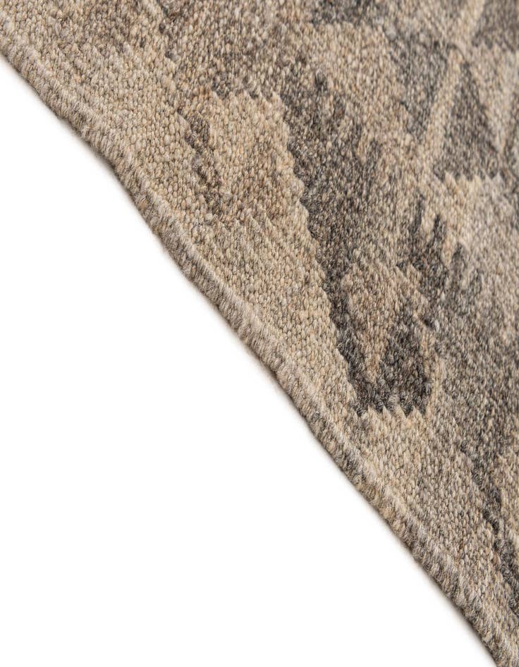 Detail image of  7' 1 x 9' 8  Hand Woven Kilim Maymana Wool Rug