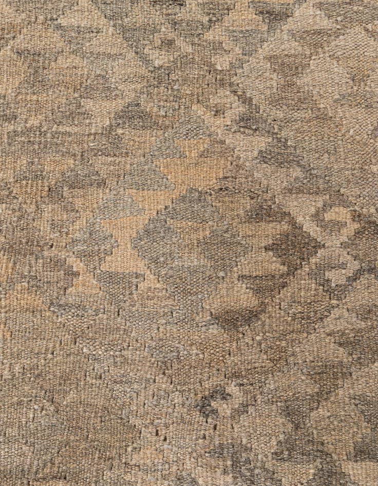 Detail image of  7' 3 x 10' 3  Hand Woven Kilim Maymana Wool Rug