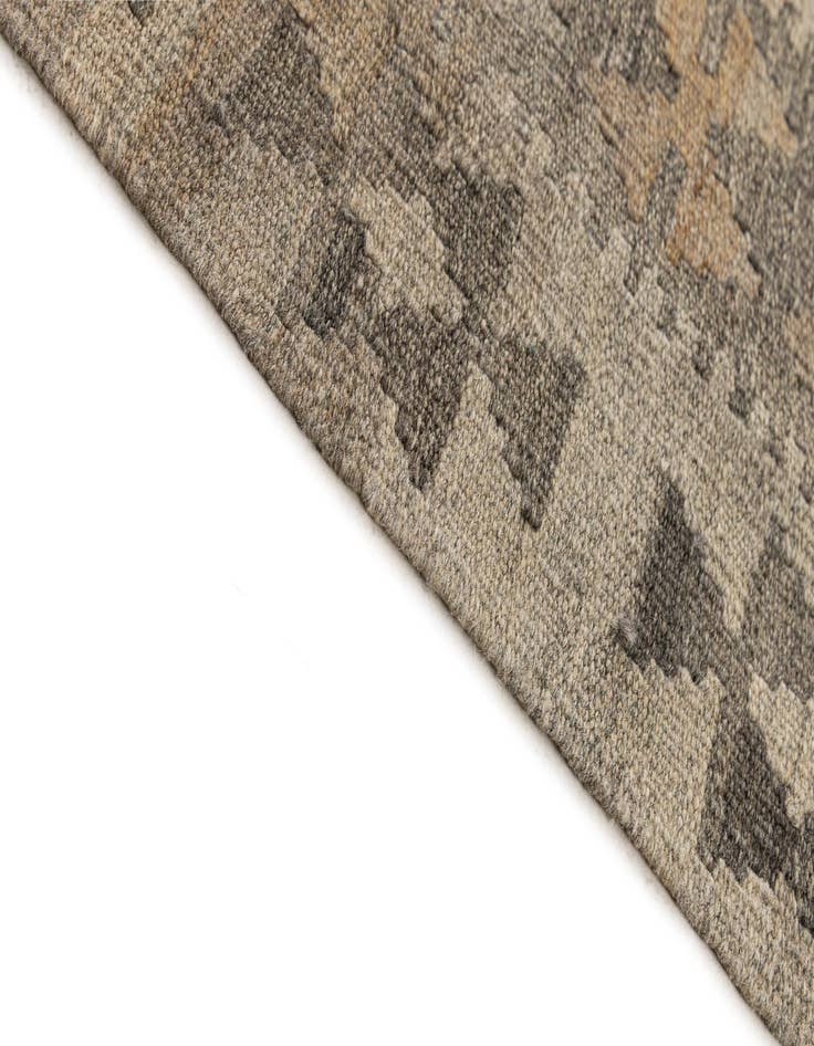 Detail image of  8' 3 x 11' 8  Hand Woven Kilim Maymana Wool Rug