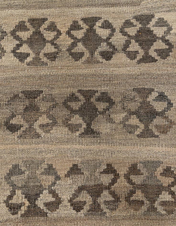 Detail image of  8' 3 x 11' 8  Hand Woven Kilim Maymana Wool Rug