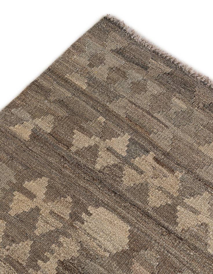 Detail image of  8' 3 x 11' 8  Hand Woven Kilim Maymana Wool Rug