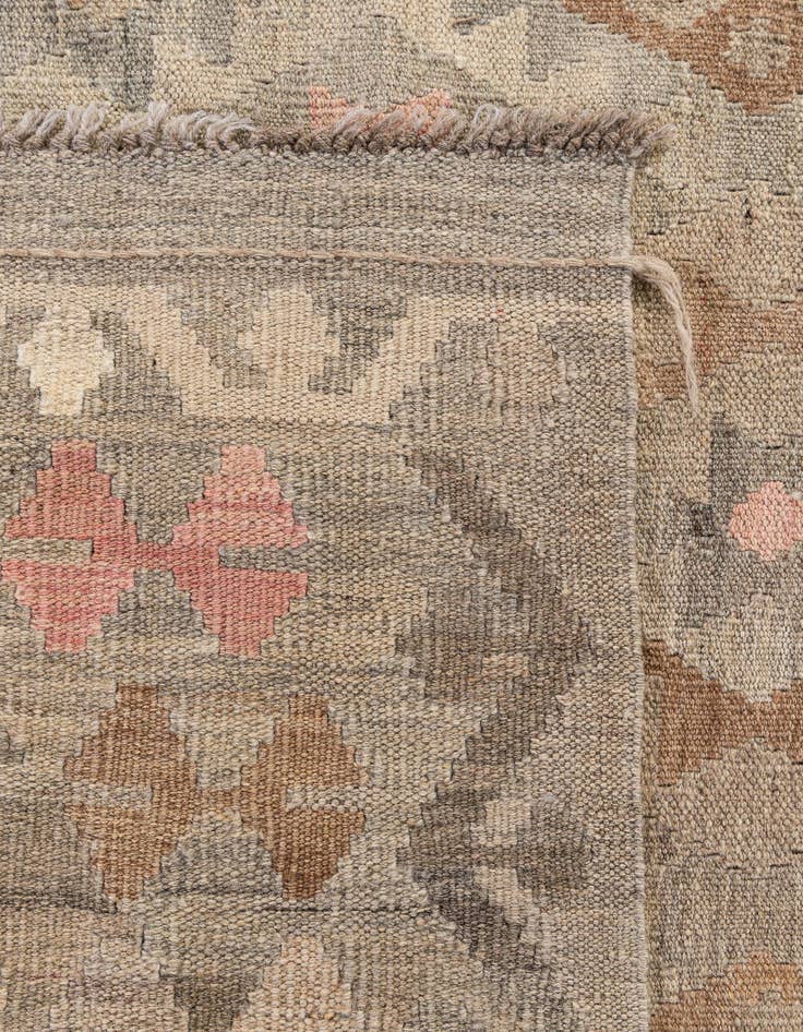 Detail image of  8' 4 x 9' 5  Hand Woven Kilim Maymana Wool Rug