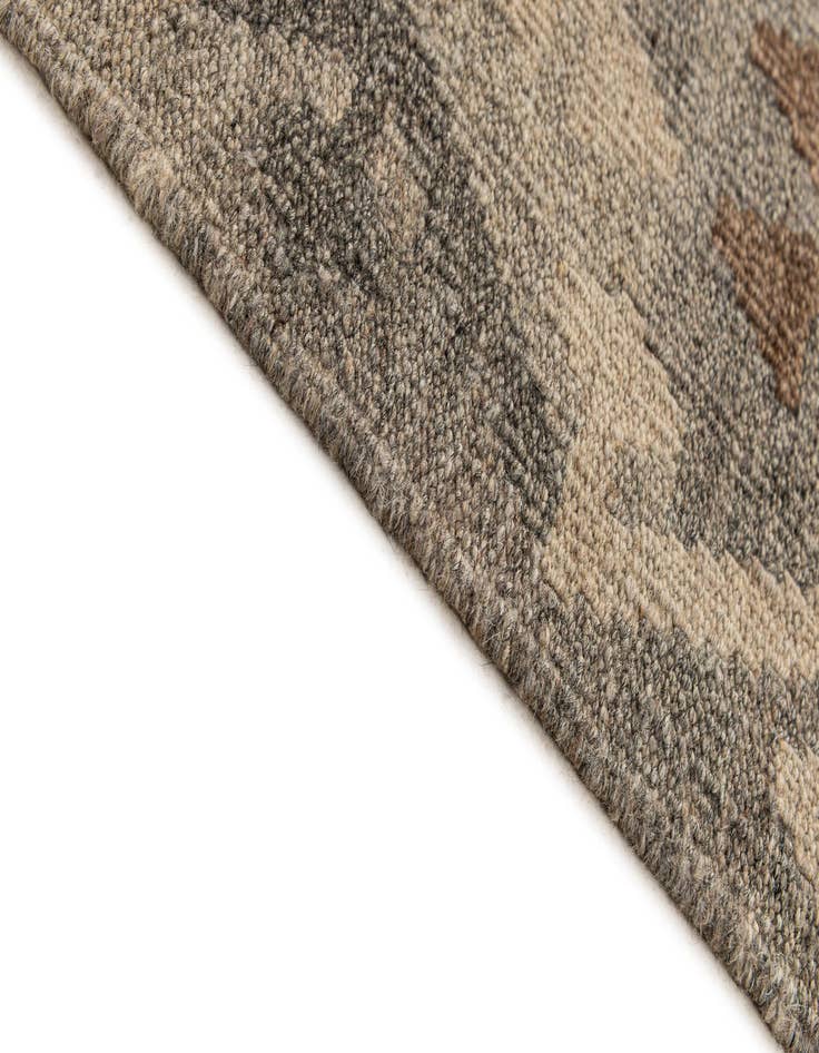 Detail image of  8' 6 x 11' 2  Hand Woven Kilim Maymana Wool Rug