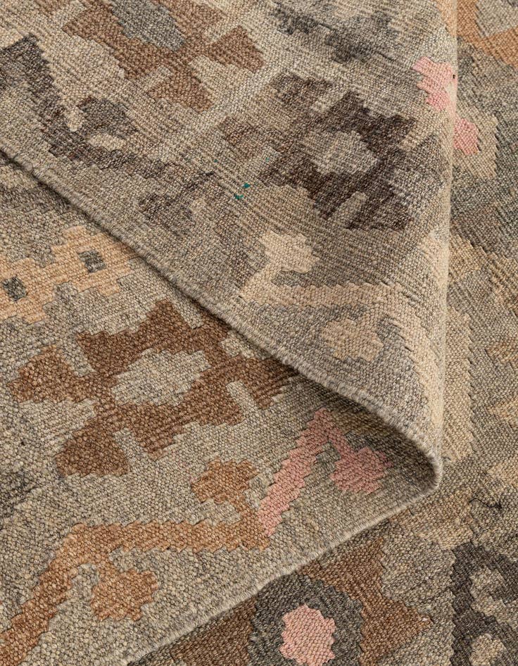 Detail image of  8' 6 x 11' 2  Hand Woven Kilim Maymana Wool Rug