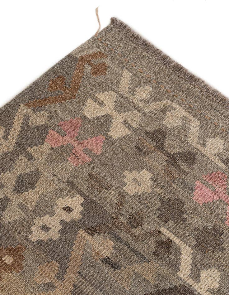 Detail image of  8' 6 x 11' 2  Hand Woven Kilim Maymana Wool Rug