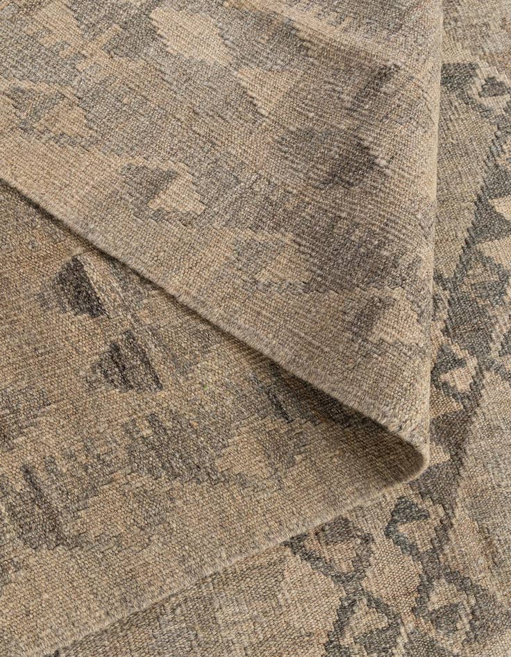 Detail image of  8' 6 x 11' 6  Hand Woven Kilim Maymana Wool Rug