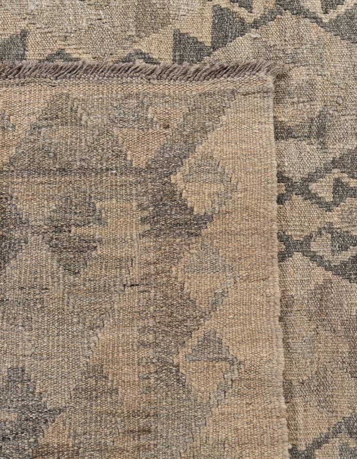 Detail image of  8' 6 x 11' 6  Hand Woven Kilim Maymana Wool Rug