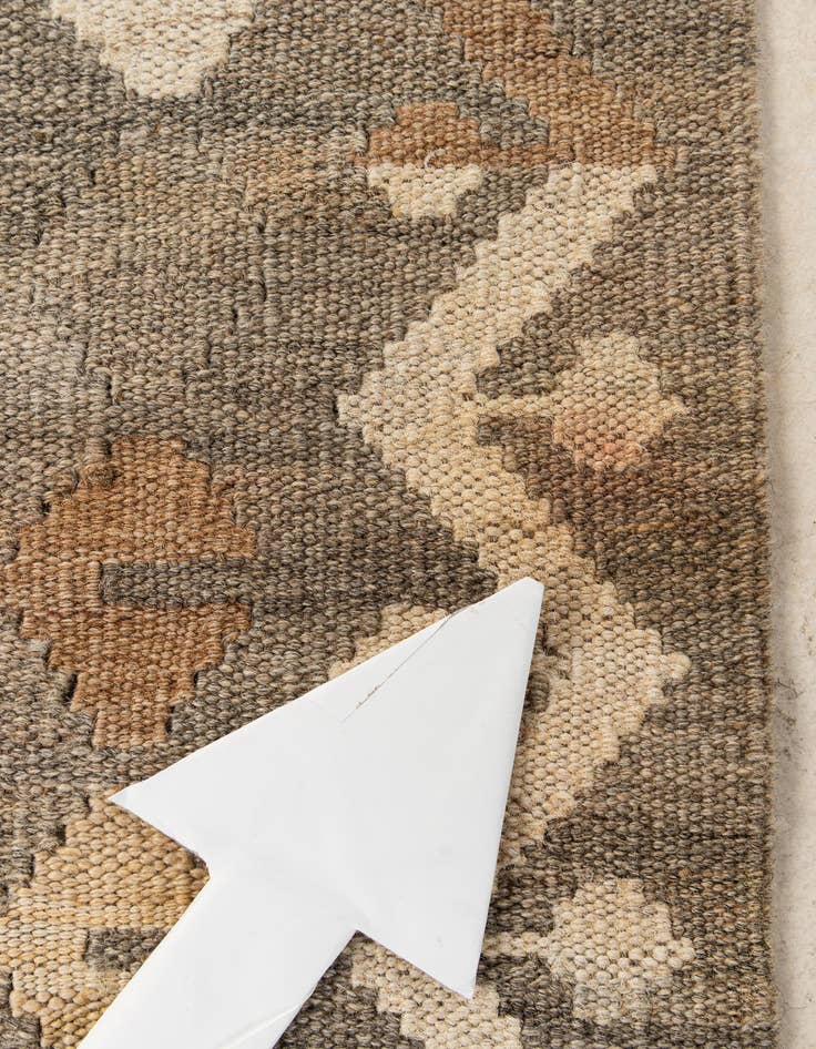 Detail image of  3' 2 x 5'  Hand Woven Kilim Maymana Wool Rug