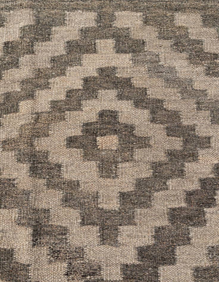 Detail image of  3' 2 x 5' 2  Hand Woven Kilim Maymana Wool Rug