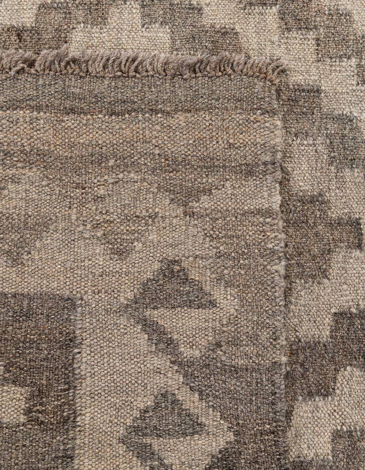Detail image of  3' 2 x 5' 2  Hand Woven Kilim Maymana Wool Rug