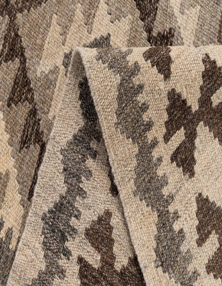 Detail image of  3' 3 x 4' 11  Hand Woven Kilim Maymana Wool Rug