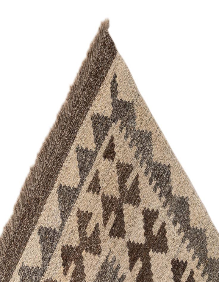 Detail image of  3' 3 x 4' 11  Hand Woven Kilim Maymana Wool Rug