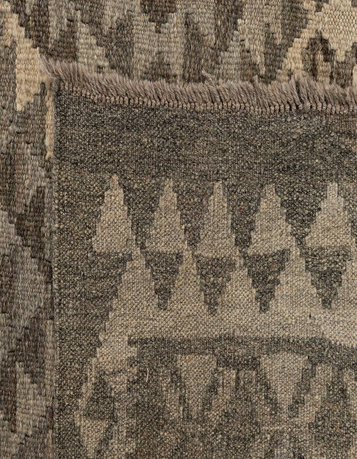 Detail image of  6' 11 x 10' 4  Hand Woven Kilim Maymana Wool Rug