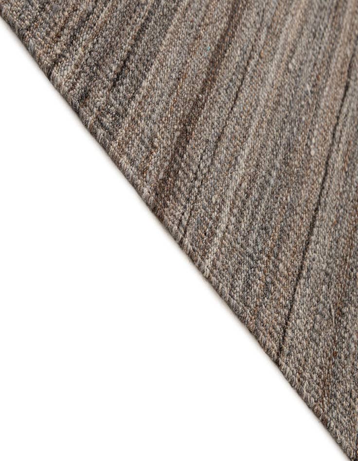Detail image of  5' 3 x 6' 4  Hand Woven Kilim Modern Wool Rug