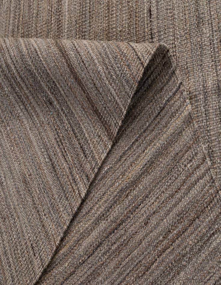 Detail image of  5' 3 x 6' 4  Hand Woven Kilim Modern Wool Rug