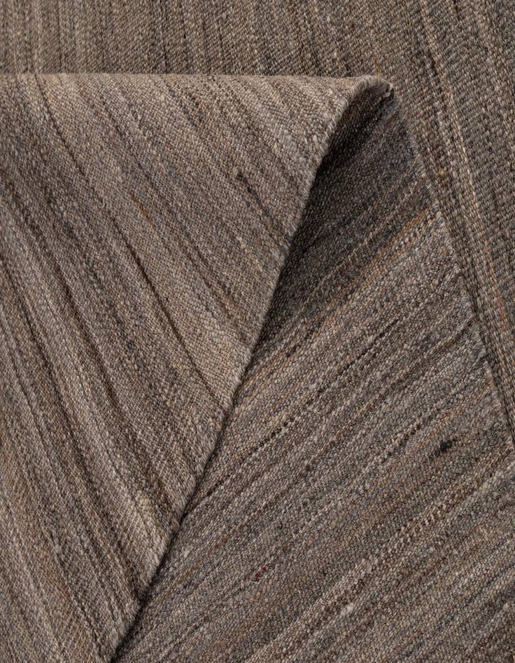 Detail image of  6' 7 x 9' 8  Hand Woven Kilim Modern Wool Rug