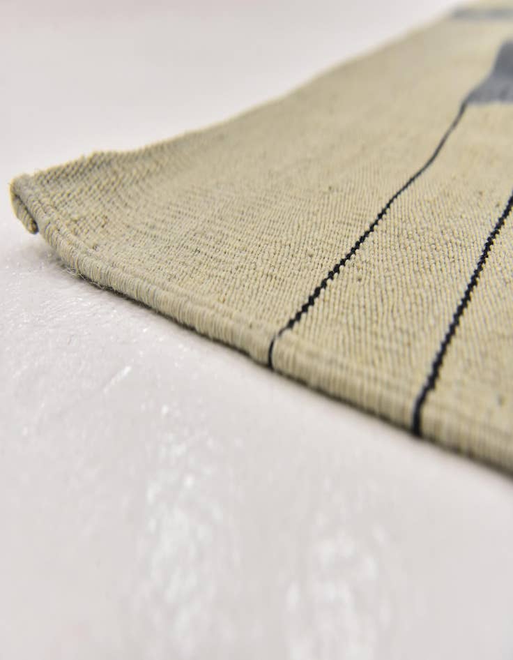 Detail image of  4' 2 x 5' 10  Hand Woven Kilim Modern Wool Rug