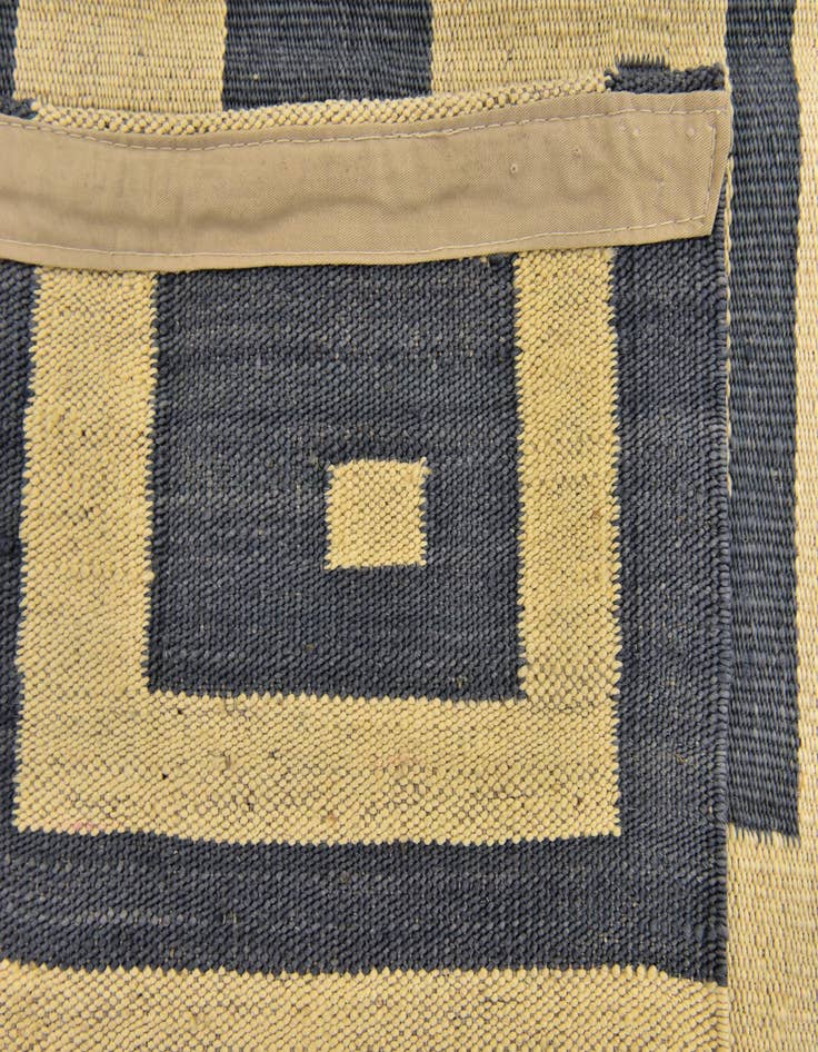 Detail image of  5' x 6' 6  Hand Woven Kilim Modern Wool Rug