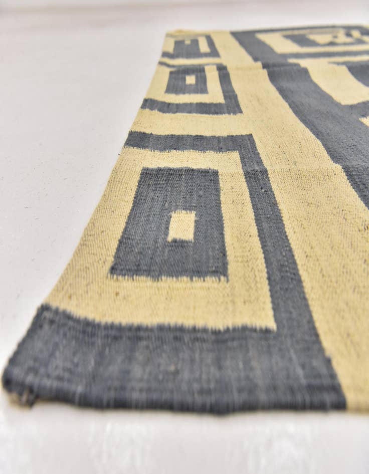 Detail image of  5' x 6' 6  Hand Woven Kilim Modern Wool Rug