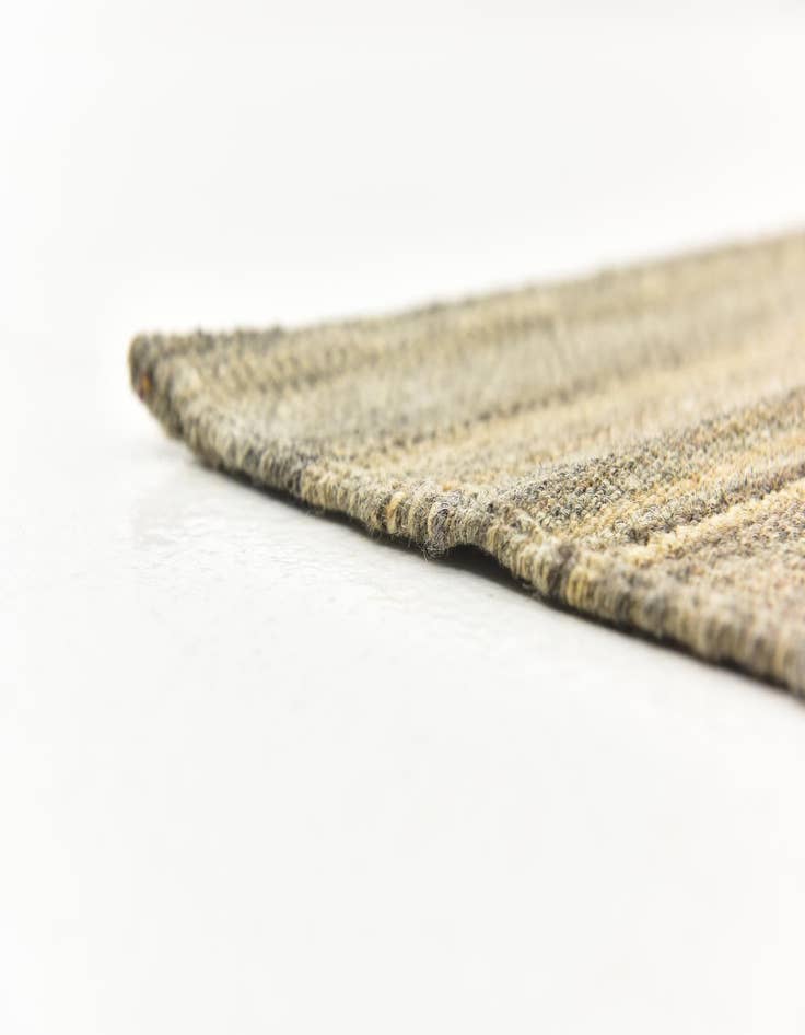 Detail image of  5' 9 x 7' 8  Hand Woven Kilim Modern Wool Rug