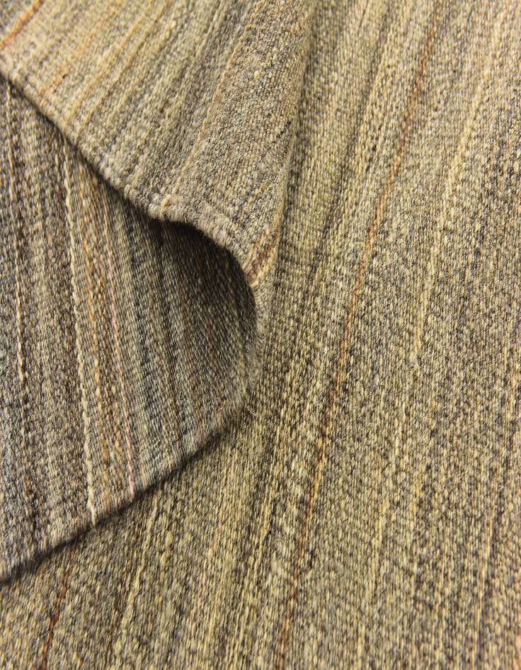 Detail image of  5' 9 x 7' 8  Hand Woven Kilim Modern Wool Rug