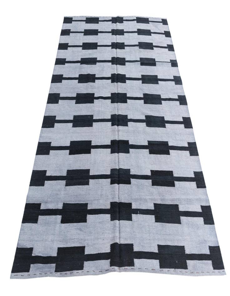 Detail image of  5' 8 x 7' 9  Hand Woven Kilim Modern Wool Rug