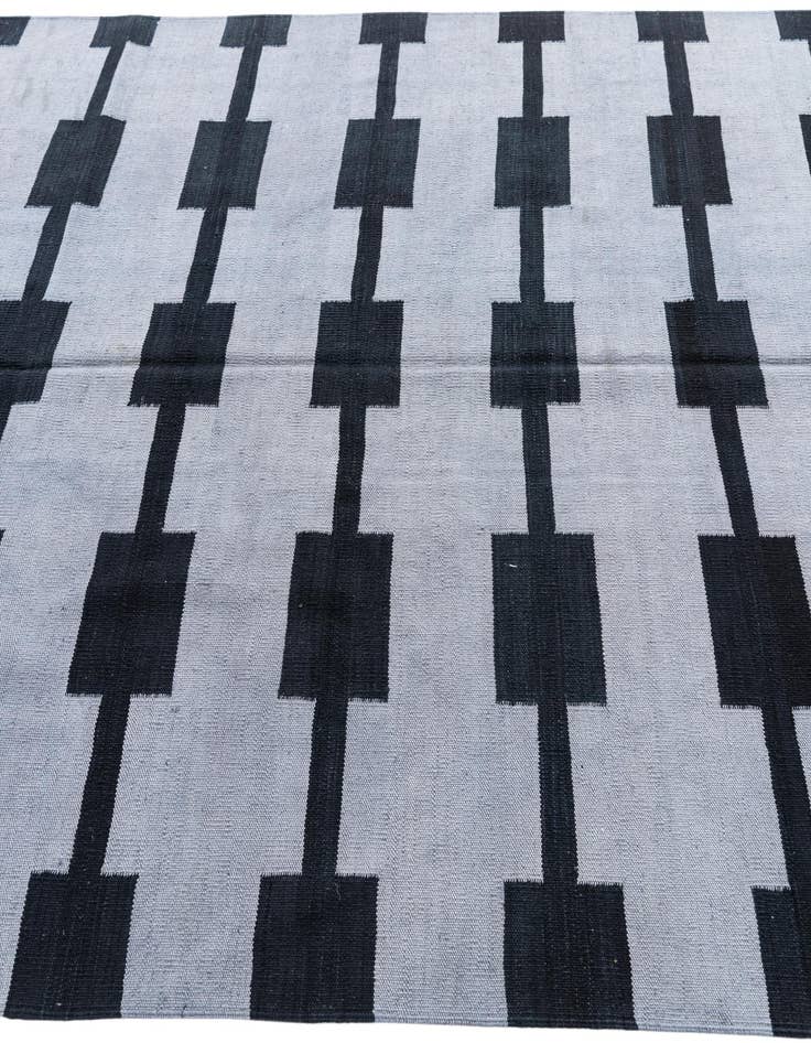 Detail image of  5' 8 x 7' 9  Hand Woven Kilim Modern Wool Rug