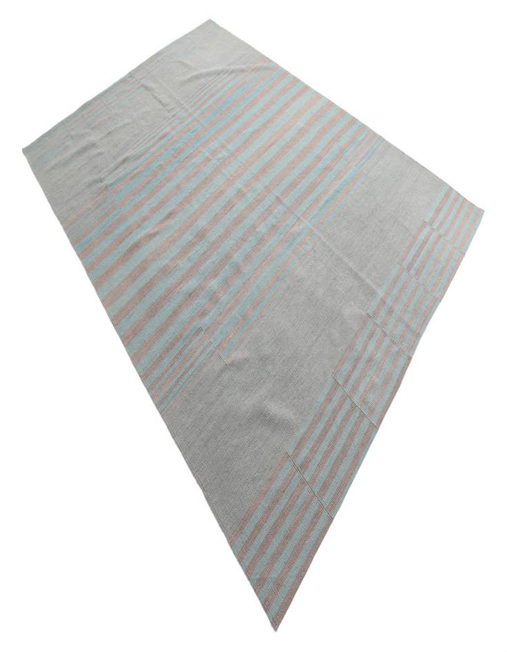 Detail image of  6' 7 x 9' 5  Hand Woven Kilim Modern Wool Rug