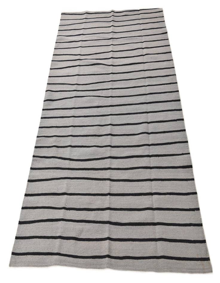 Detail image of  4' 2 x 5' 10  Hand Woven Kilim Modern Wool Rug