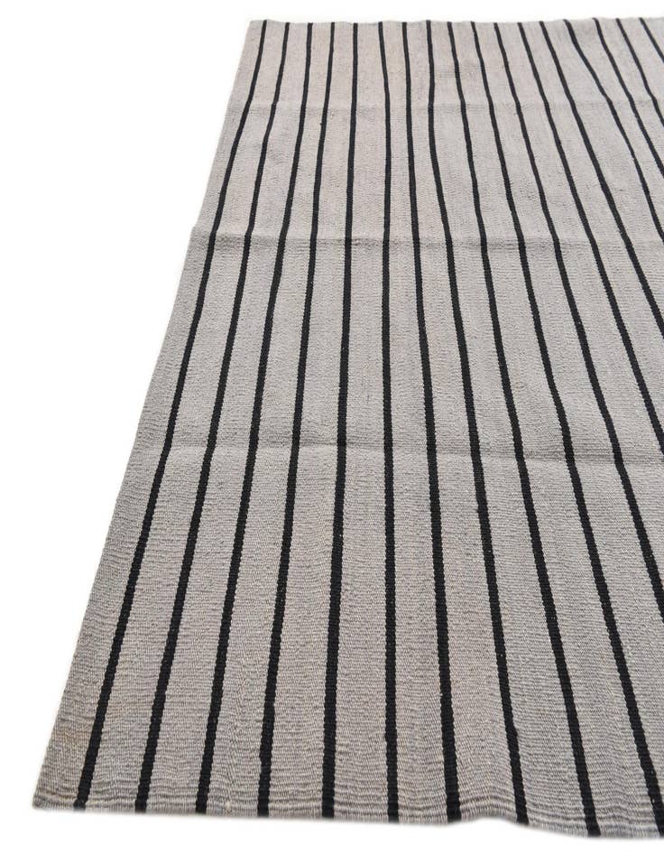 Detail image of  4' 2 x 5' 10  Hand Woven Kilim Modern Wool Rug