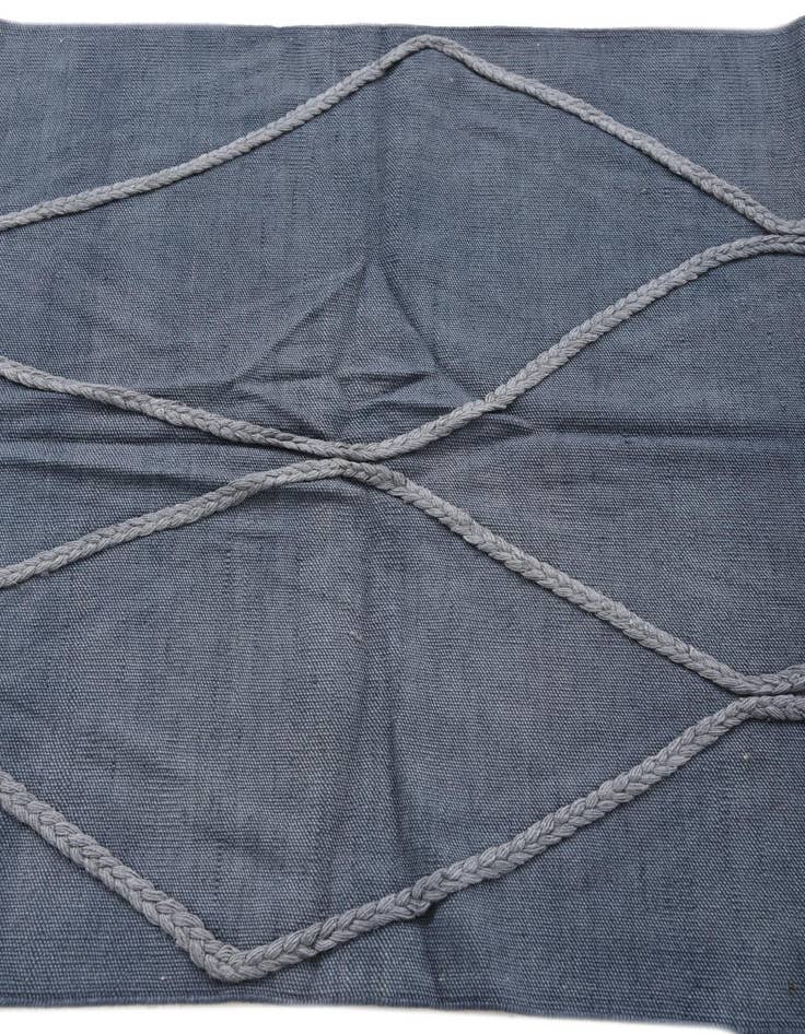 Detail image of  3' 4 x 5'  Hand Woven Kilim Modern Wool Rug