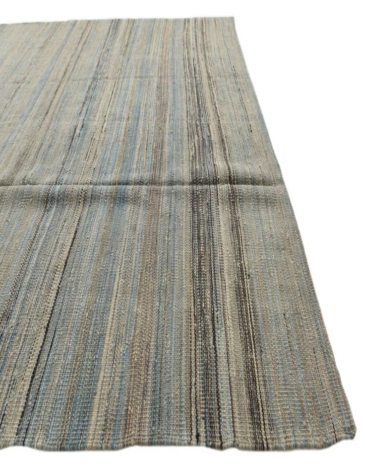 Detail image of  5' 5 x 8'  Hand Woven Kilim Modern Wool Rug