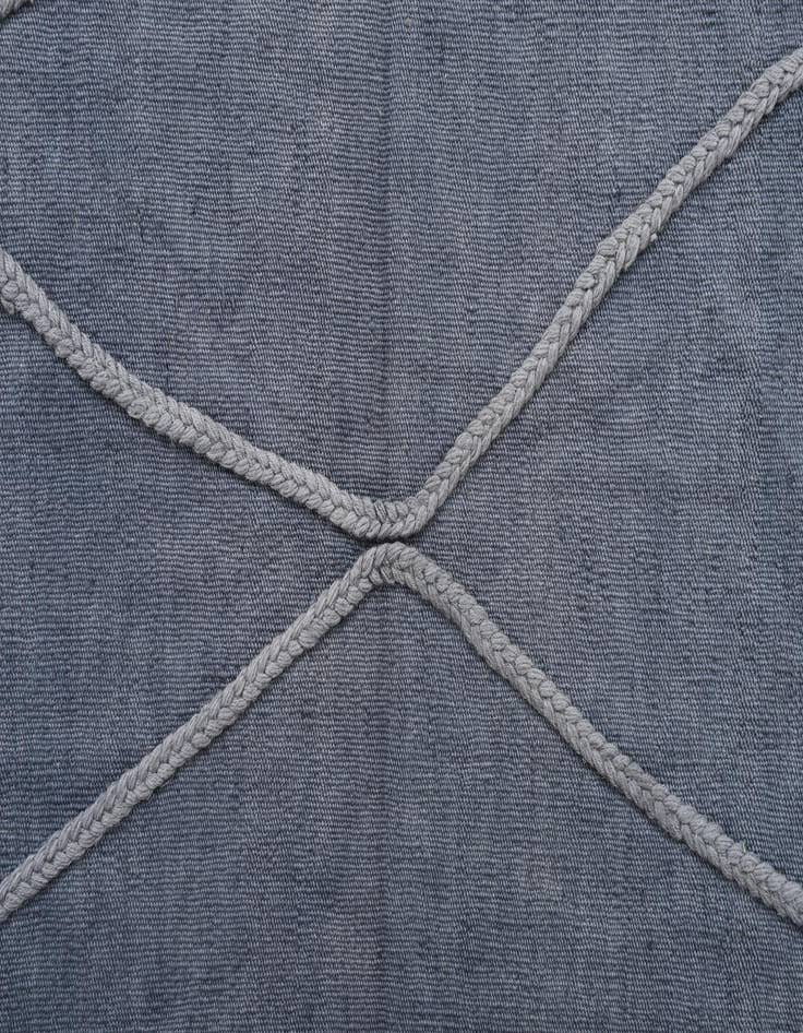 Detail image of  3' 4 x 4' 10  Hand Woven Kilim Modern Wool Rug