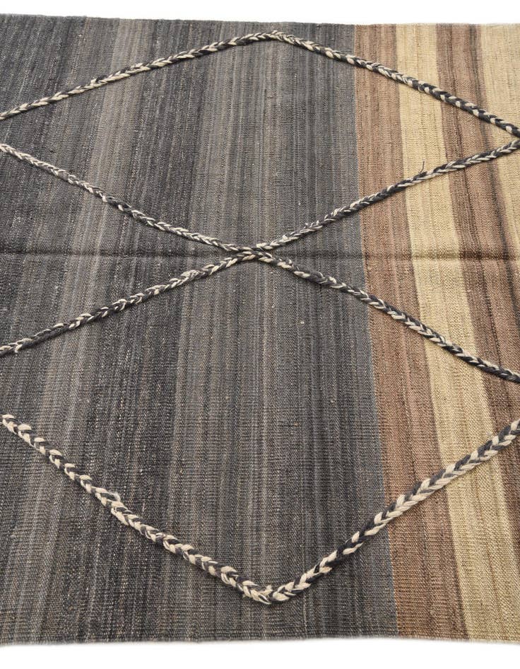 Detail image of  4' 5 x 6'  Hand Woven Kilim Modern Wool Rug