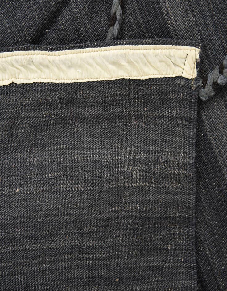 Detail image of  4' 2 x 5' 9  Hand Woven Kilim Modern Wool Rug