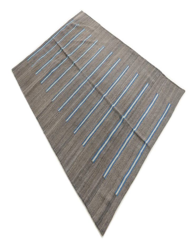 Detail image of  4' 2 x 6'  Hand Woven Kilim Modern Wool Rug