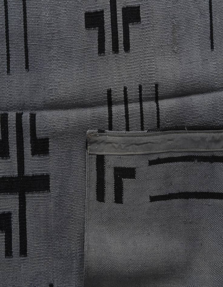 Detail image of  8' 5 x 9' 7  Hand Woven Kilim Modern Wool Rug