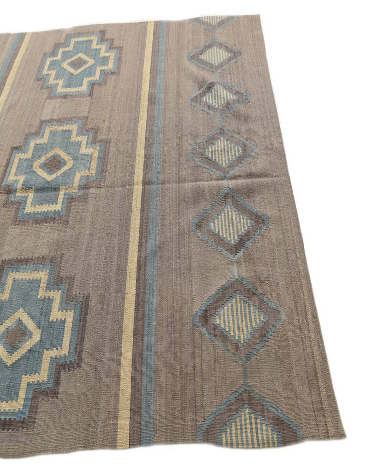Detail image of  6' 6 x 9' 5  Hand Woven Kilim Modern Wool Rug