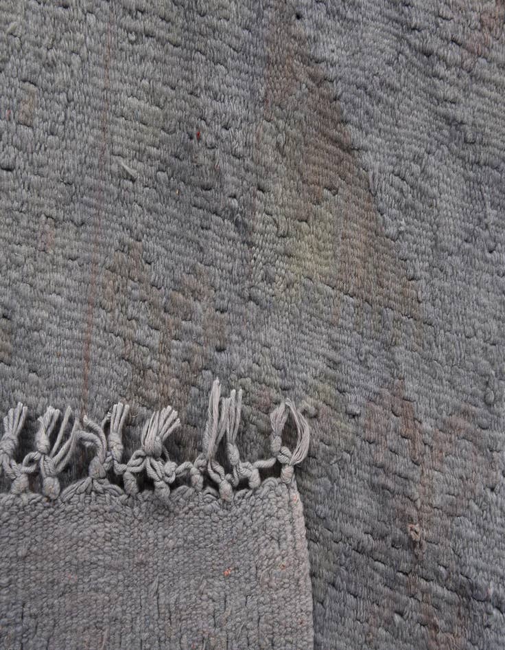 Detail image of  4' 3 x 6' 5  Hand Woven Kilim Modern Wool Rug