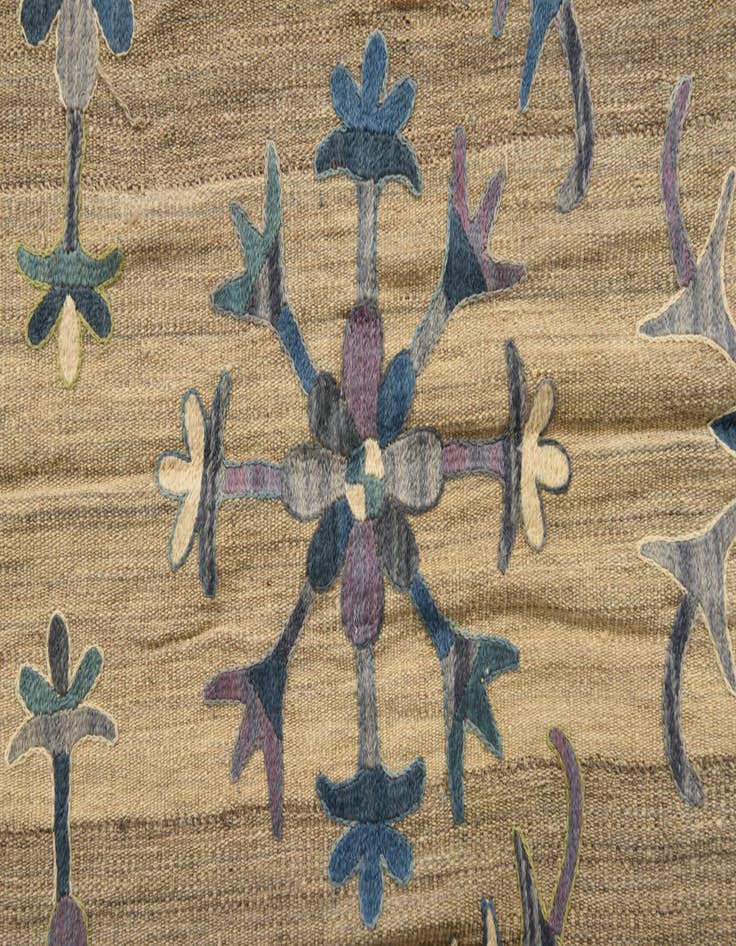 Detail image of  5' 5 x 7' 4  Hand Woven Kilim Modern Wool Rug