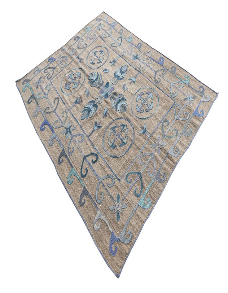 Detail image of  5' x 6' 2  Hand Woven Kilim Suzani Wool Rug