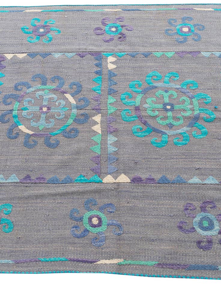 Detail image of  4' 1 x 5' 6  Hand Woven Kilim Suzani Wool Rug