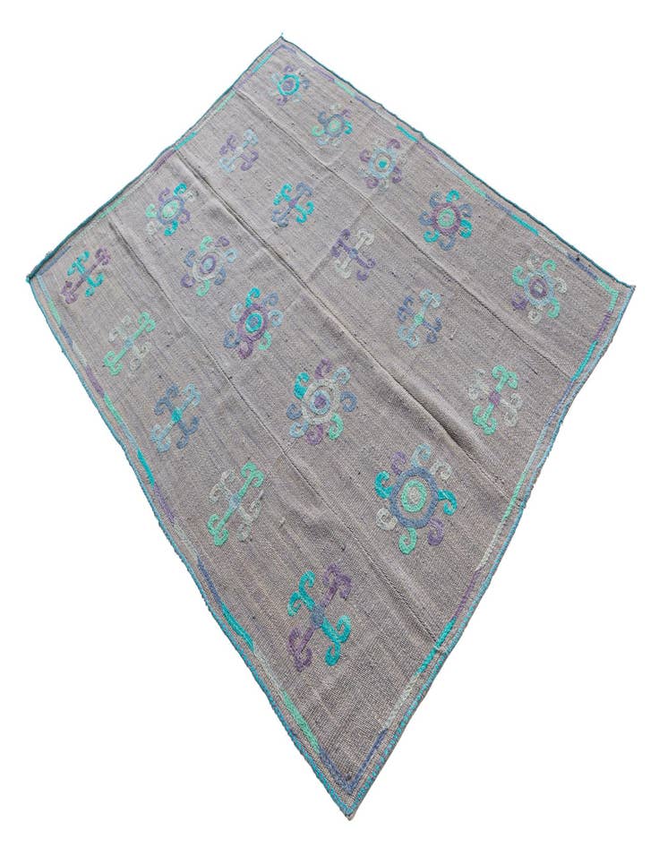 Detail image of  4' 3 x 5' 5  Hand Woven Kilim Suzani Wool Rug